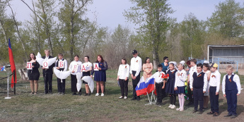 Торжественный митинг в Зеленой Поляне